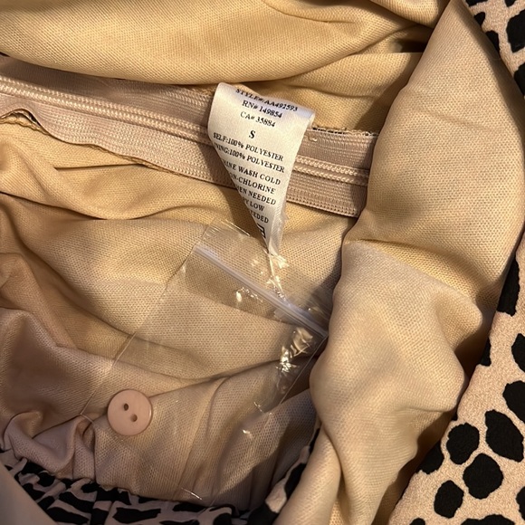 Sadie & Sage Leopard Jumpsuit - Picture 8 of 9